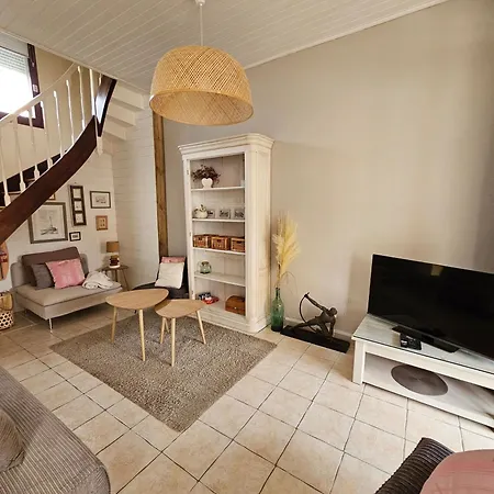 펜션 Maison Avec Independant Dans Le Centre De - 5306 *